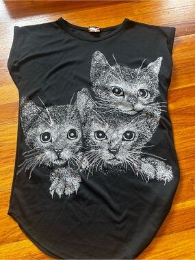 Vintage Black Cat Trio Graphic Tee  - Pets Cat